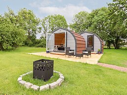 Meadow Lodge @ Berrys Place Farm