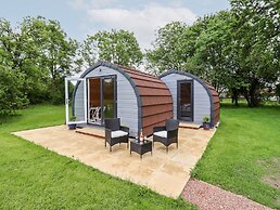 Meadow Lodge @ Berrys Place Farm