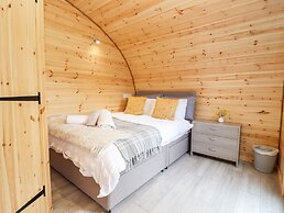 Meadow Lodge @ Berrys Place Farm