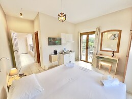 Artemida Pansion Georgioupolis