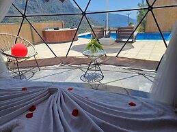 Kabak Freedom Deluxe Hotel