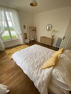 Maison De Montgibaud