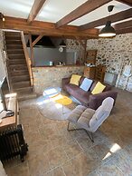 Maison De Montgibaud