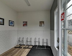 Champlain Condo 202