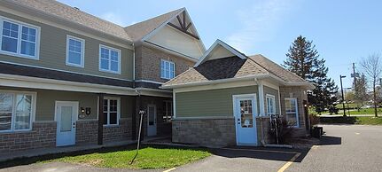 Champlain Condo 202