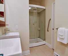 Champlain Condo 202