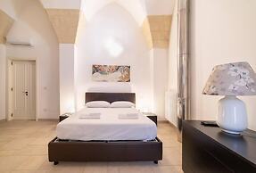 Holiday Home Sleeps 6 in the Historic Center of Le