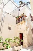 Holiday Home Sleeps 6 in the Historic Center of Le