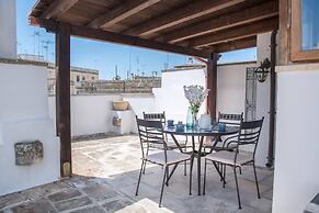 Holiday Home Sleeps 6 in the Historic Center of Le