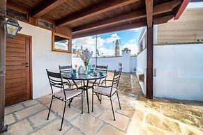 Holiday Home Sleeps 6 in the Historic Center of Le