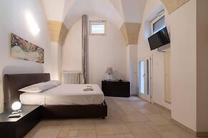 Holiday Home Sleeps 6 in the Historic Center of Le