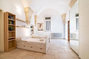 Holiday Home Sleeps 6 in the Historic Center of Le
