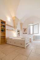 Holiday Home Sleeps 6 in the Historic Center of Le