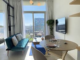 Lux BnB Collective Dubai Hills Estate