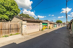Cozy Houses in Downtown Toronto by GLOBALSTAY