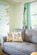 Cozy Houses in Downtown Toronto by GLOBALSTAY