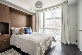 Cozy Houses in Downtown Toronto by GLOBALSTAY
