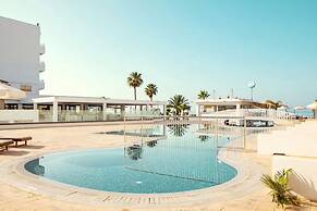 Piere Anne Beach Hotel