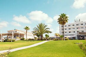 Piere Anne Beach Hotel