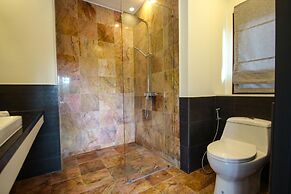 Resona Pool Villa by Aonanta Group