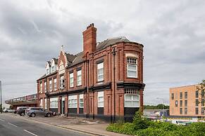 Dusties Hotel