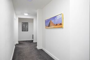 Dusties Hotel