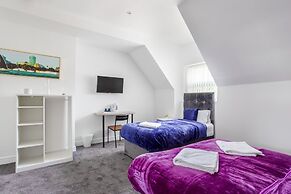 Dusties Hotel