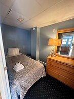 Majestic Hotel & Apartments