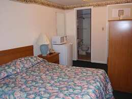 Majestic Hotel & Apartments