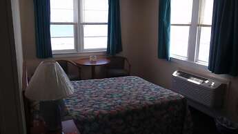 Majestic Hotel & Apartments