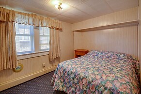 Majestic Hotel & Apartments