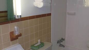 Majestic Hotel & Apartments