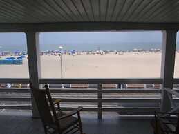 Majestic Hotel & Apartments