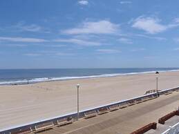 Majestic Hotel & Apartments