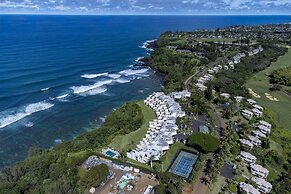 Pu'u Poa 303 2 Bedroom Condo by RedAwning