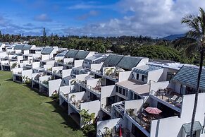 Pu'u Poa 303 2 Bedroom Condo by RedAwning