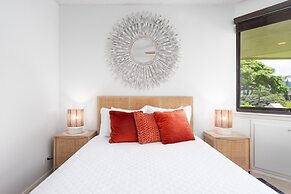 Pu'u Poa 303 2 Bedroom Condo by RedAwning