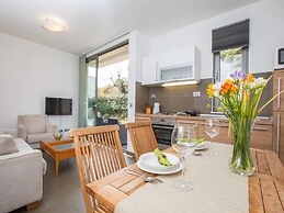 City Holiday Apartment