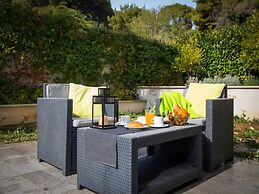 City Holiday Apartment