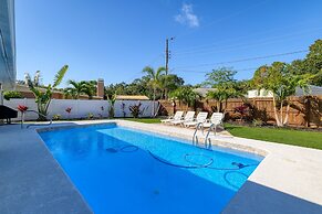 Fully Remodeled Pool Home Less Than 5 Miles To Beach 3 Bedroom Home by