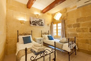 Gozitan Farmhouse With Pool - PP 4