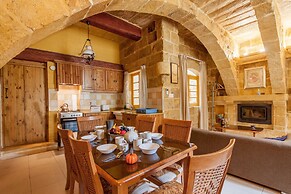 Gozitan Farmhouse With Pool - PP 4