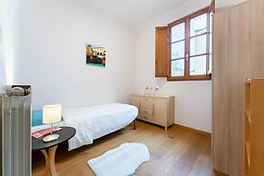 Mezzo 30 in Firenze With 3 Bedrooms and 2 Bathrooms