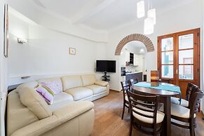Mezzo 30 in Firenze With 3 Bedrooms and 2 Bathrooms