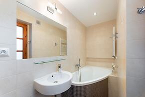 Mezzo 30 in Firenze With 3 Bedrooms and 2 Bathrooms