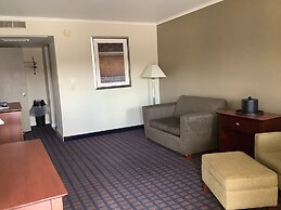 Silver Spur Vintage Inn & Suites