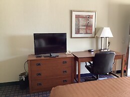 Silver Spur Vintage Inn & Suites