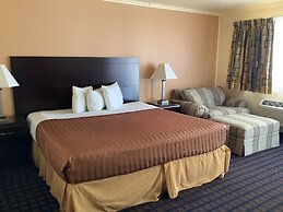 Silver Spur Vintage Inn & Suites