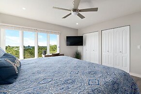 Spacious Townhome In Longboat Key Resort 2 Bedroom Townhouse by Redawn