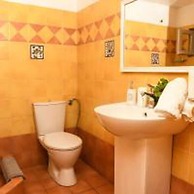 Impeccable Double Bed Villa in Imerovigli Santorin